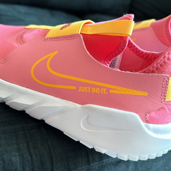 Nike runners - EU40 - 7Y - women’s 9​ - Picture 7 of 8